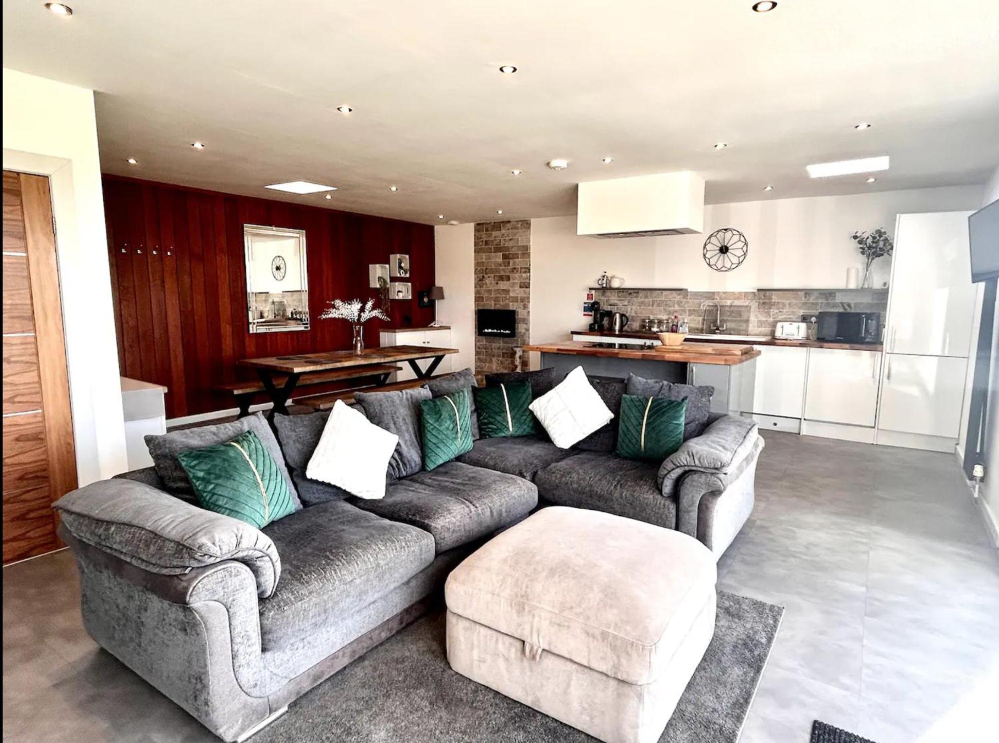 Clover Cottage Beeley Екстериор снимка