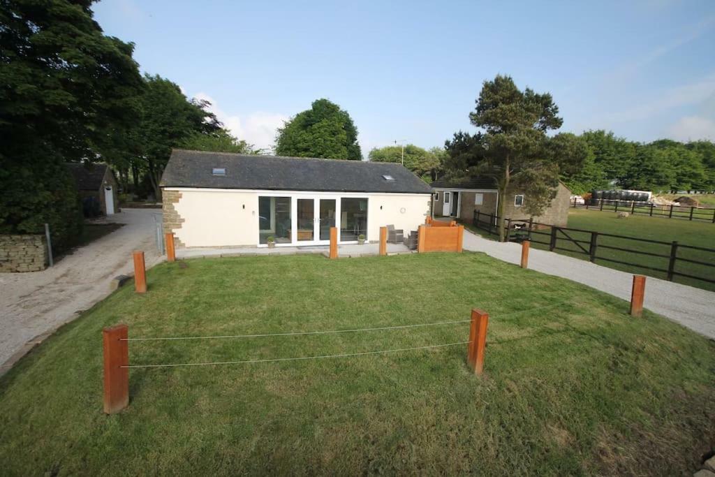 Clover Cottage Beeley Екстериор снимка
